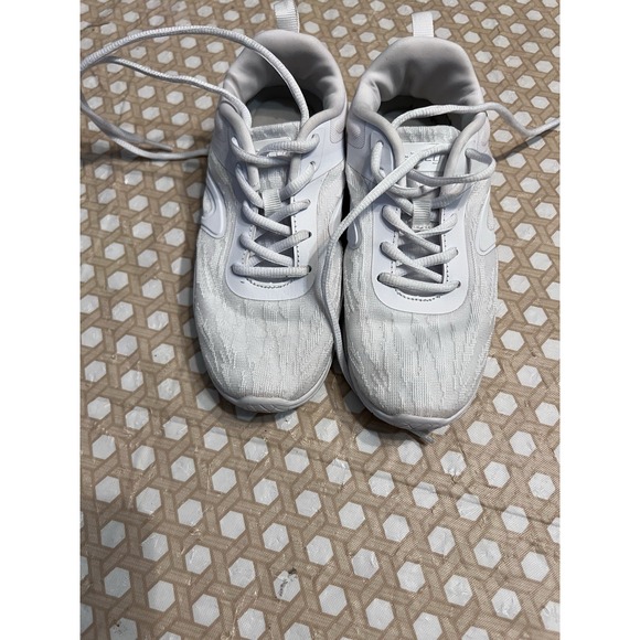 Academy Girls BCG White Layout Sneakers Cheer Cheerleading Shoes Youth Size 2.5D - Picture 1 of 8